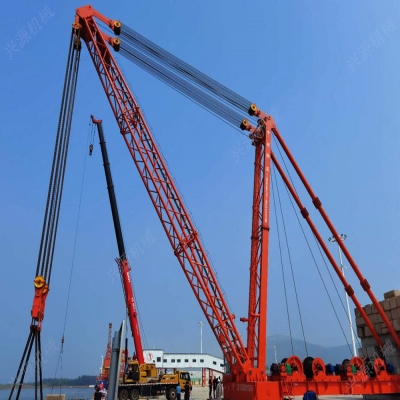 東平港通航：看500噸桅桿式起重機“承上啟下”